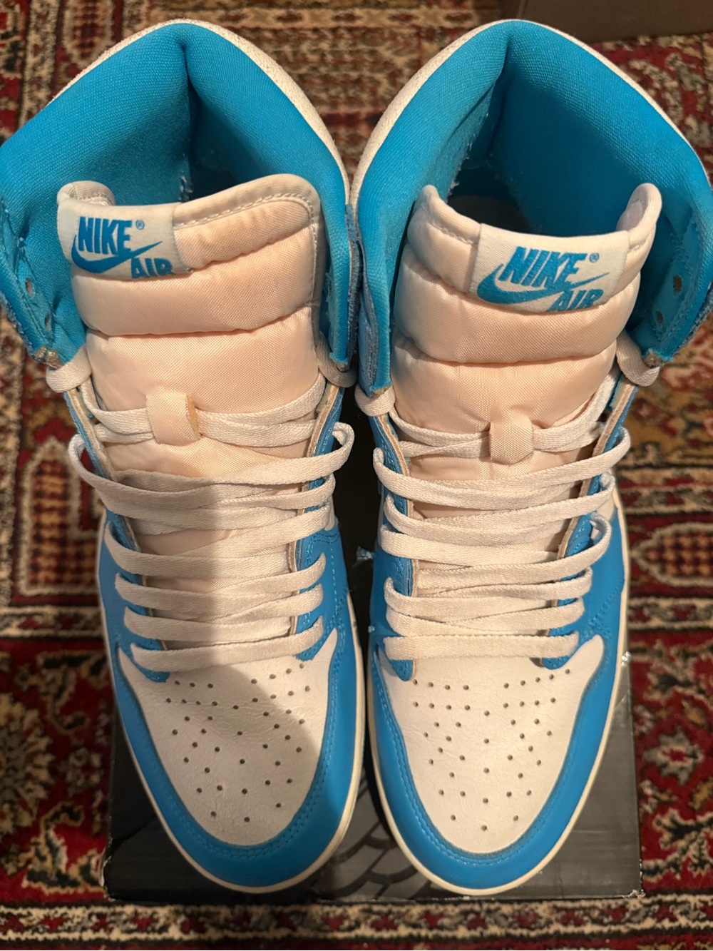 Jordan 1 Retro High OG UNC Reimagined in White and University Blue - Picture 2 of 6